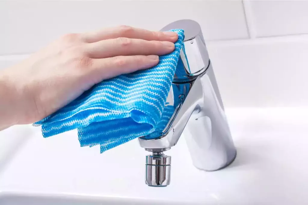 Enlever le calcaire du robinet