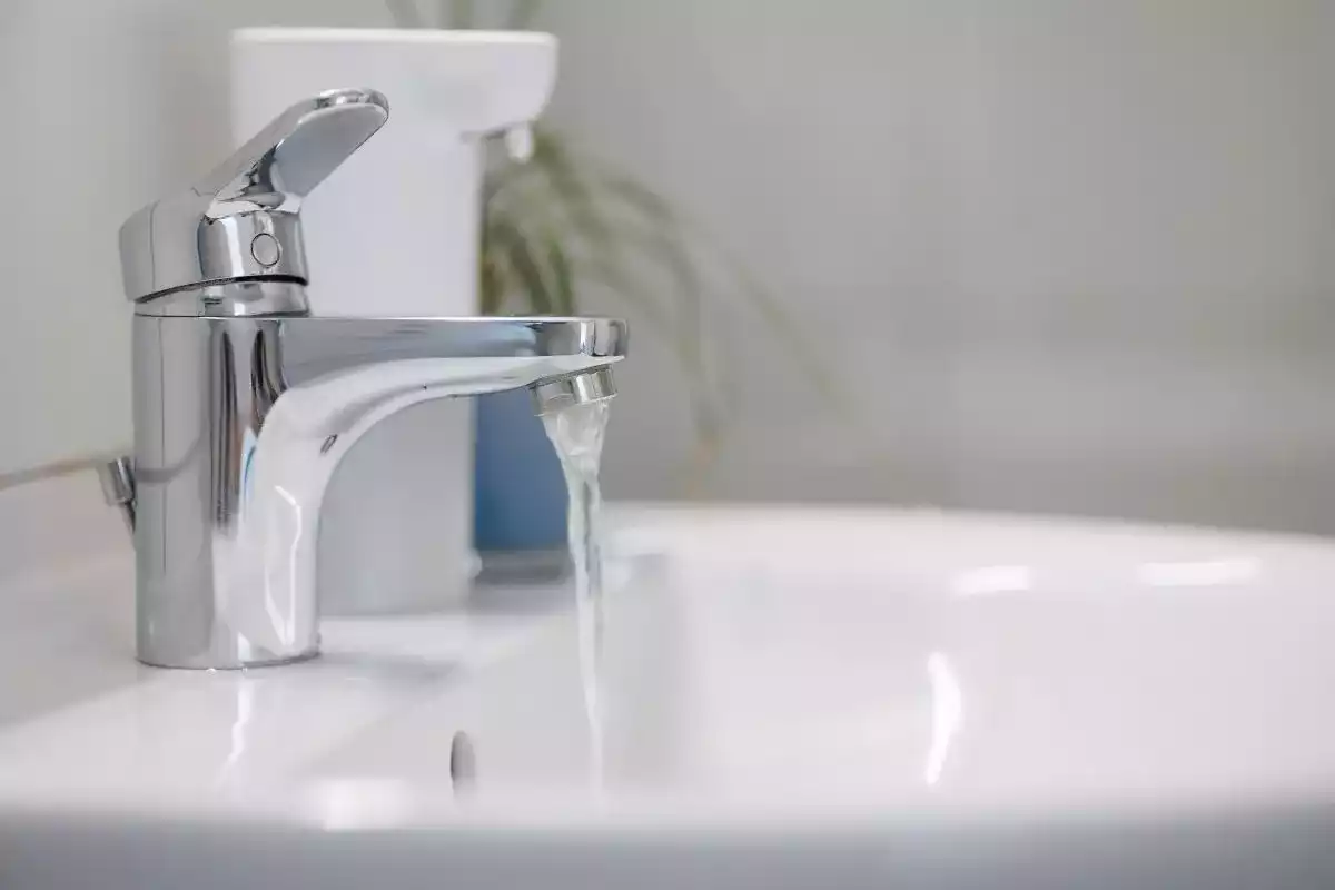 Comment résoudre les problèmes de sifflement des robinets à la maison