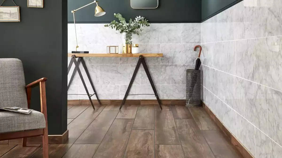 Comment cacher des plinthes en carrelage de manière élégante et efficace ?
