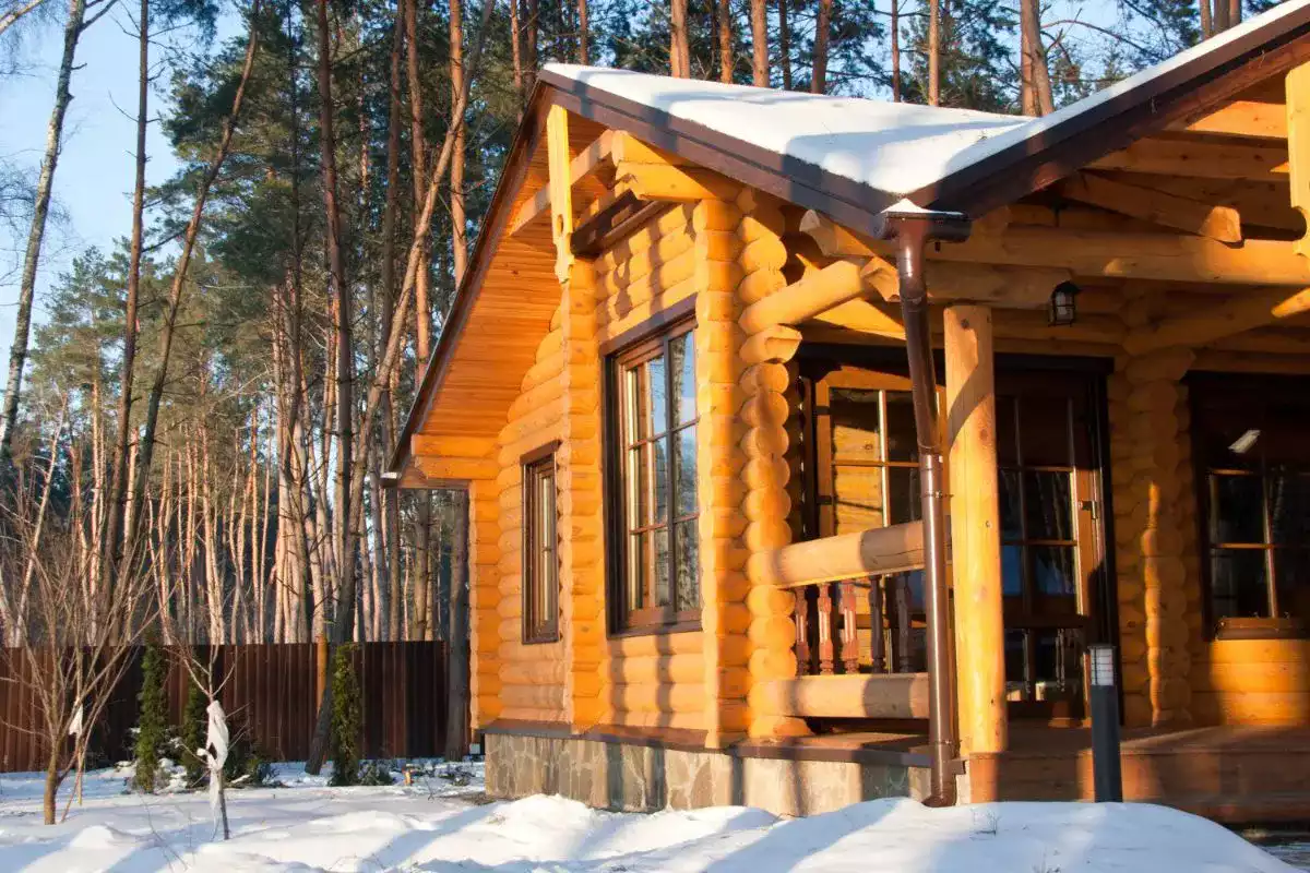 Comment isoler un chalet en bois pour un confort optimal ?
