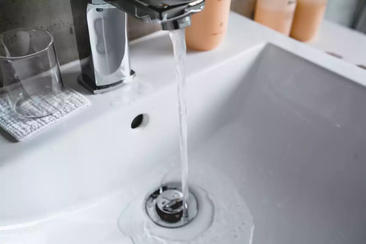enlever l'air dans les tuyaux d'eau