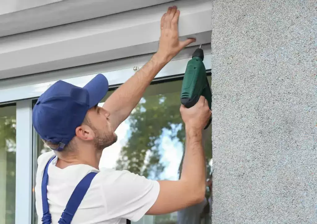 Quels outils et accessoires préparer avant d’intervenir ?